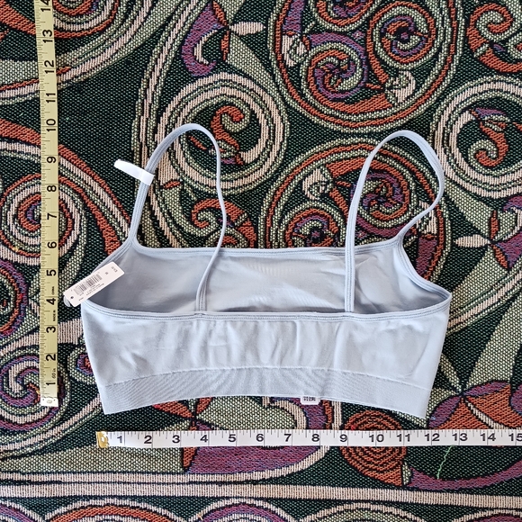 NWT GapBody Seamless Bra - Picture 4 of 5